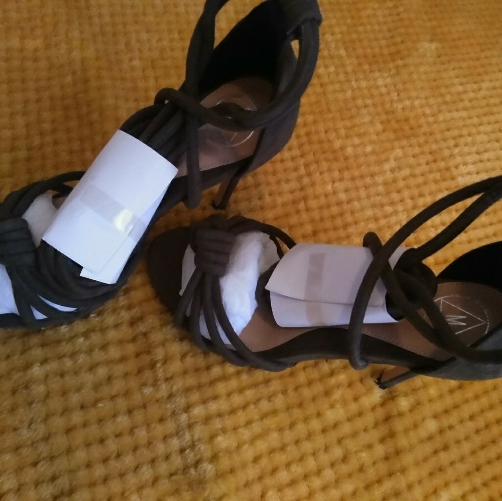 Misguided army green heels